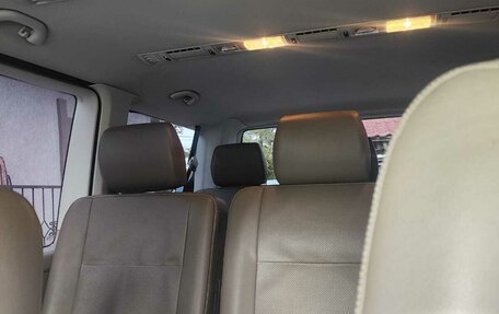 Volkswagen Caravelle T6 рестайлинг, 2017 год, 2 450 000 рублей, 15 фотография