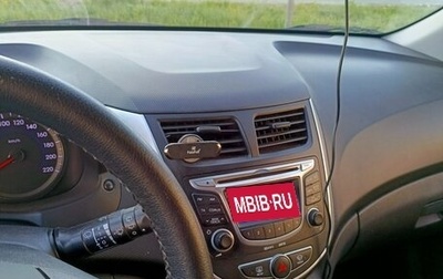 Hyundai Solaris II рестайлинг, 2012 год, 660 000 рублей, 1 фотография