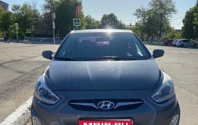 Hyundai Solaris II рестайлинг, 2013 год, 810 000 рублей, 1 фотография