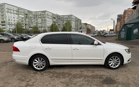Skoda Superb III рестайлинг, 2014 год, 1 390 000 рублей, 6 фотография