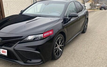 Toyota Camry, 2023 год, 3 350 000 рублей, 6 фотография