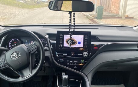 Toyota Camry, 2023 год, 3 350 000 рублей, 14 фотография