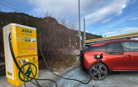 BMW i3 I01 рестайлинг, 2015 год, 1 750 000 рублей, 9 фотография