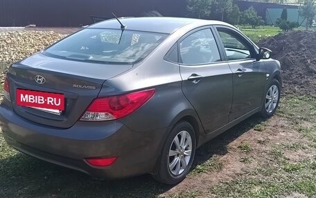 Hyundai Solaris II рестайлинг, 2011 год, 850 000 рублей, 2 фотография