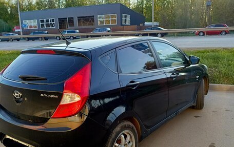 Hyundai Solaris II рестайлинг, 2012 год, 660 000 рублей, 3 фотография