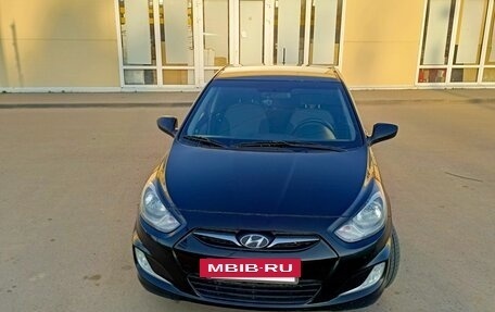 Hyundai Solaris II рестайлинг, 2012 год, 660 000 рублей, 6 фотография
