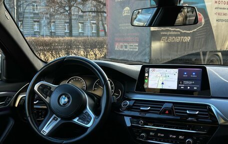 BMW 5 серия, 2018 год, 2 900 000 рублей, 3 фотография