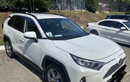 Toyota RAV4, 2020 год, 2 фотография