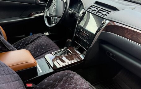 Toyota Camry, 2017 год, 2 500 000 рублей, 6 фотография