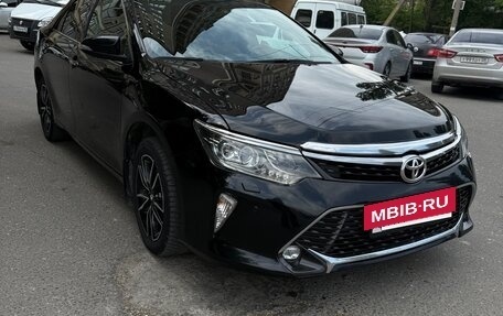 Toyota Camry, 2017 год, 2 500 000 рублей, 2 фотография