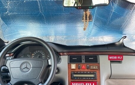 Mercedes-Benz E-Класс, 1996 год, 479 999 рублей, 7 фотография