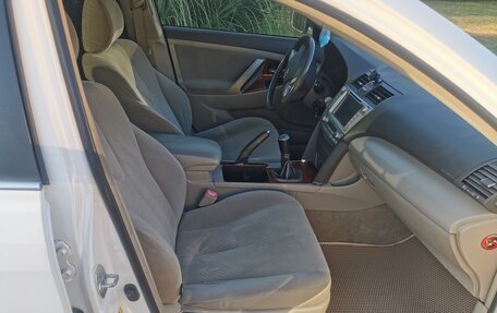 Toyota Camry, 2008 год, 950 000 рублей, 2 фотография