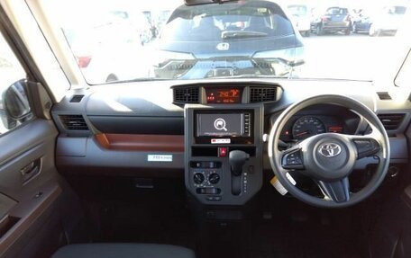 Toyota Roomy I, 2018 год, 930 000 рублей, 6 фотография