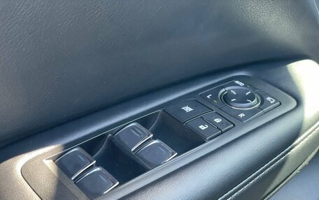 Lexus RX IV рестайлинг, 2018 год, 2 990 000 рублей, 11 фотография