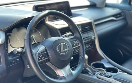 Lexus RX IV рестайлинг, 2018 год, 2 990 000 рублей, 13 фотография