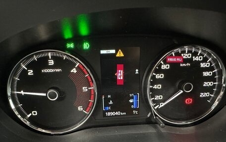 Mitsubishi Pajero Sport III рестайлинг, 2018 год, 2 450 000 рублей, 9 фотография