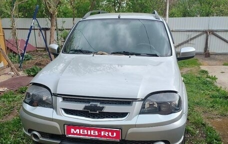 Chevrolet Niva I рестайлинг, 2017 год, 850 000 рублей, 1 фотография