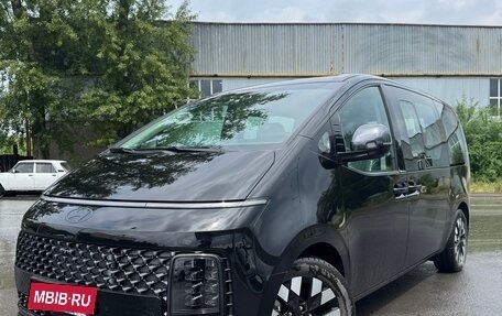 Hyundai Staria, 2025 год, 7 660 000 рублей, 24 фотография