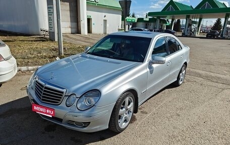 Mercedes-Benz E-Класс, 2007 год, 950 000 рублей, 3 фотография