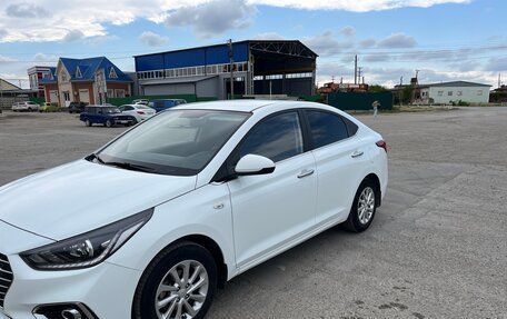 Hyundai Solaris II рестайлинг, 2020 год, 1 860 000 рублей, 3 фотография