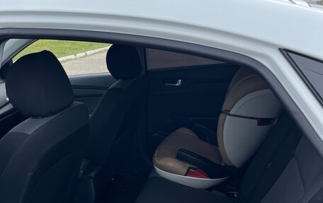 Hyundai Solaris II рестайлинг, 2020 год, 1 860 000 рублей, 7 фотография