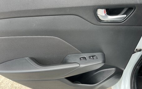Hyundai Solaris II рестайлинг, 2020 год, 1 860 000 рублей, 8 фотография
