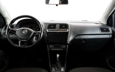 Volkswagen Polo VI (EU Market), 2017 год, 1 179 000 рублей, 10 фотография