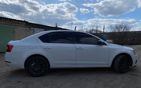 Skoda Octavia, 2017 год, 1 450 000 рублей, 8 фотография