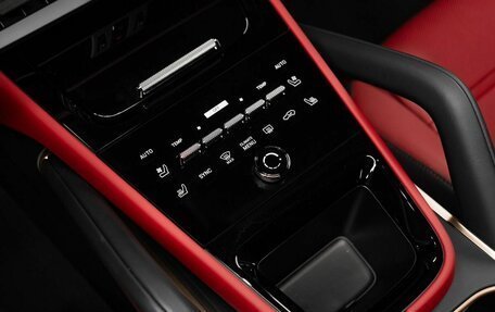 Porsche Cayenne III, 2024 год, 34 900 000 рублей, 20 фотография