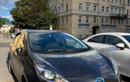Toyota Aqua I, 2018 год, 1 400 000 рублей, 3 фотография