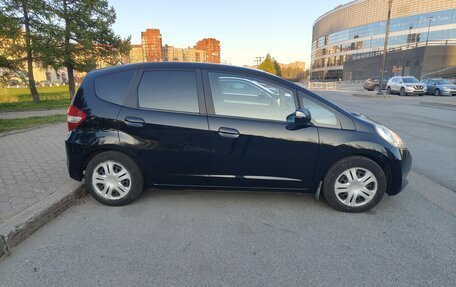 Honda Jazz II рестайлинг, 2011 год, 800 000 рублей, 3 фотография