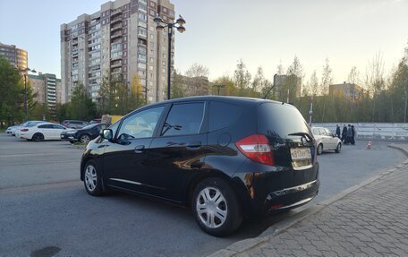 Honda Jazz II рестайлинг, 2011 год, 800 000 рублей, 11 фотография