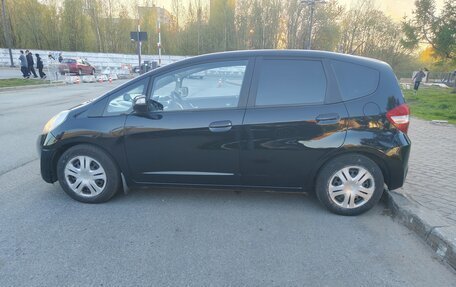 Honda Jazz II рестайлинг, 2011 год, 800 000 рублей, 13 фотография
