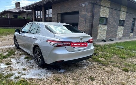 Toyota Camry, 2021 год, 2 700 000 рублей, 5 фотография