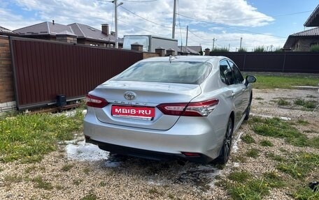 Toyota Camry, 2021 год, 2 700 000 рублей, 6 фотография