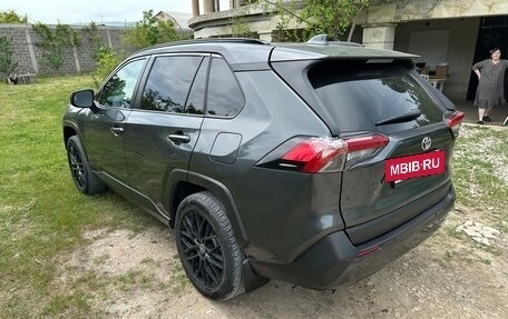 Toyota RAV4, 2019 год, 2 220 000 рублей, 5 фотография