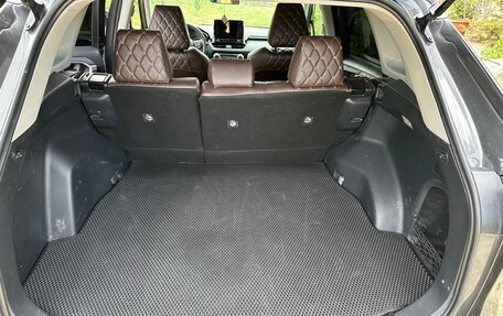 Toyota RAV4, 2019 год, 2 220 000 рублей, 10 фотография