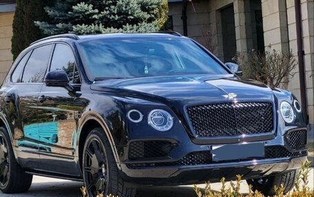 Bentley Bentayga I, 2016 год, 9 200 000 рублей, 10 фотография
