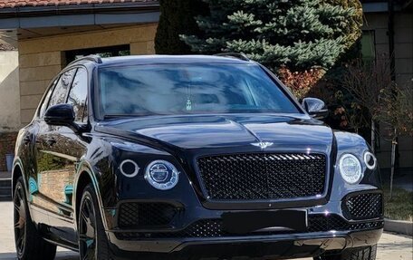 Bentley Bentayga I, 2016 год, 9 200 000 рублей, 8 фотография