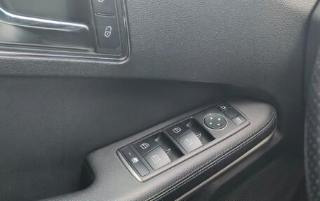 Mercedes-Benz E-Класс, 2010 год, 1 800 000 рублей, 11 фотография