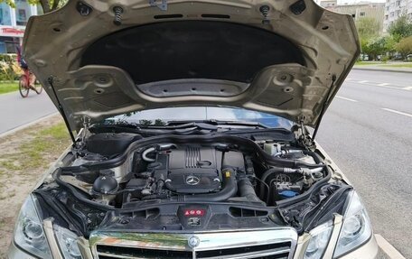 Mercedes-Benz E-Класс, 2010 год, 1 800 000 рублей, 6 фотография
