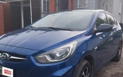 Hyundai Solaris II рестайлинг, 2011 год, 690 000 рублей, 1 фотография
