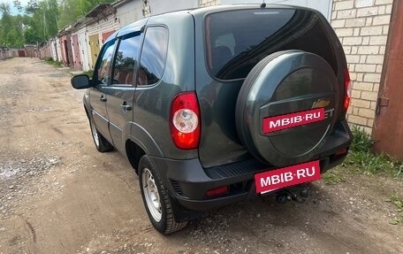 Chevrolet Niva I рестайлинг, 2011 год, 535 000 рублей, 4 фотография