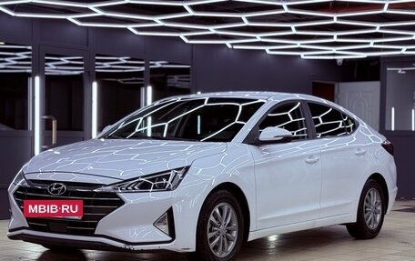 Hyundai Avante, 2019 год, 1 700 000 рублей, 2 фотография