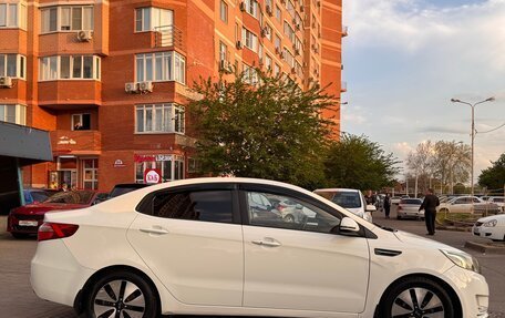 KIA Rio III рестайлинг, 2014 год, 1 050 000 рублей, 2 фотография