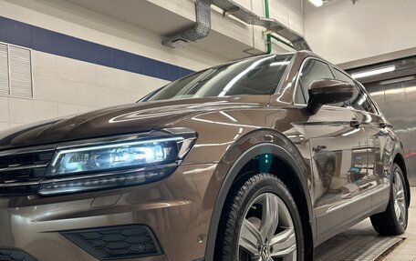 Volkswagen Tiguan II, 2017 год, 2 800 000 рублей, 21 фотография