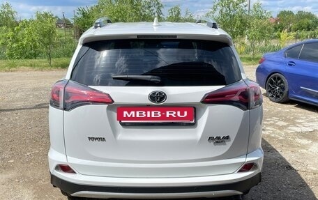 Toyota RAV4, 2015 год, 2 700 000 рублей, 5 фотография