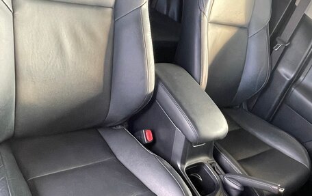Toyota RAV4, 2015 год, 2 700 000 рублей, 13 фотография