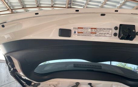 Toyota RAV4, 2015 год, 2 700 000 рублей, 14 фотография