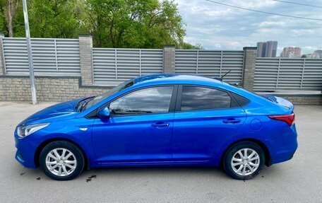 Hyundai Solaris II рестайлинг, 2018 год, 1 350 000 рублей, 2 фотография